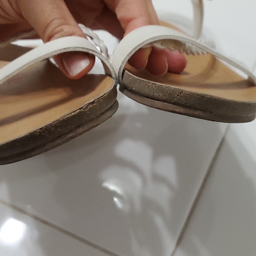 Girls blowfish sandles - Picture 5 of 6
